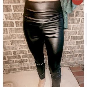 NWT high wasted faux leather leggings